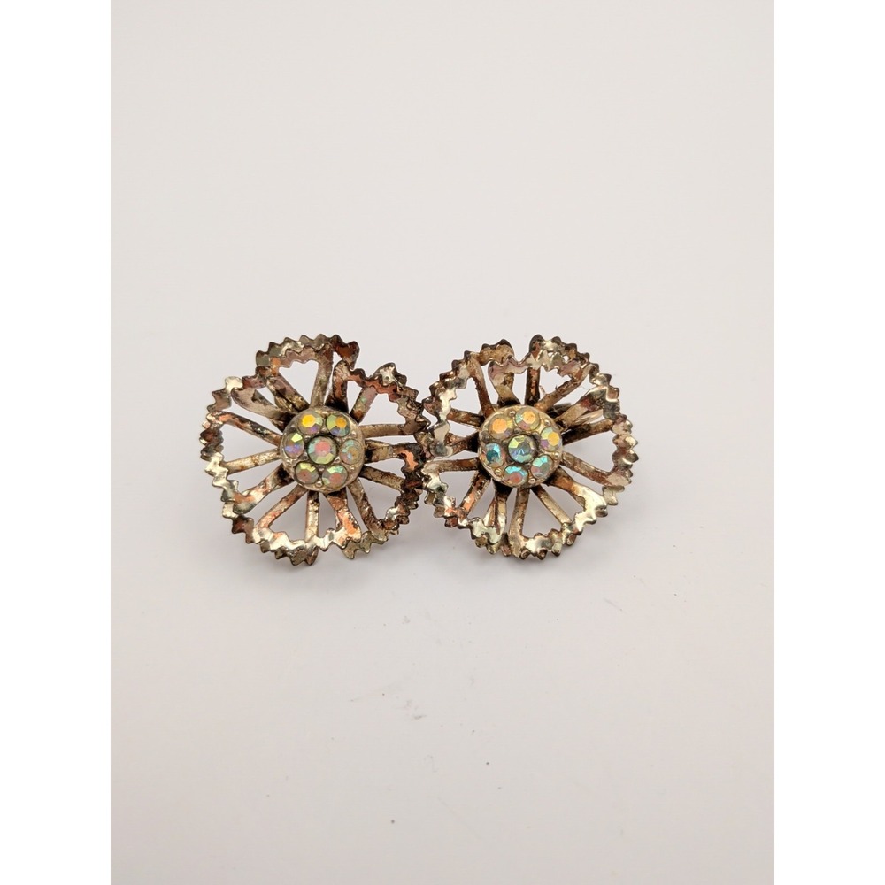 Vintage‎ Silver Toned Metal Clip On Earrings - Flower Design